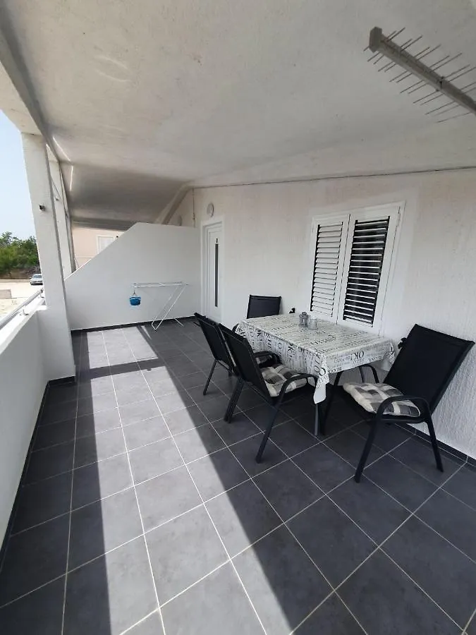 Apartments Nemcic 2 نين